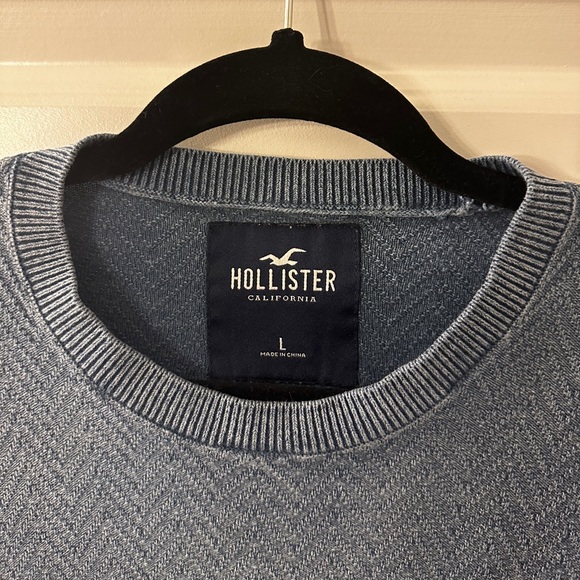 Hollister Blue Short Sleeve Shirt - Picture 3 of 3